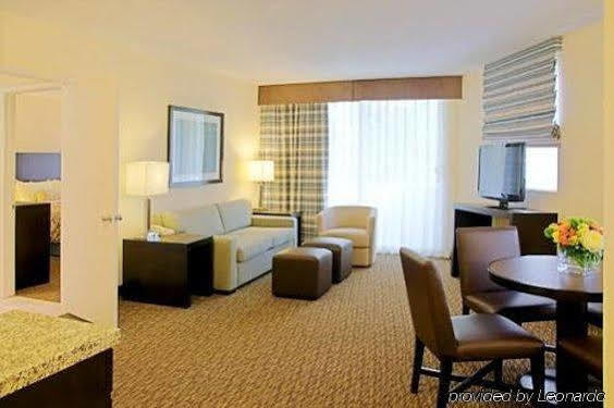 Royal Palace Westwood 3*